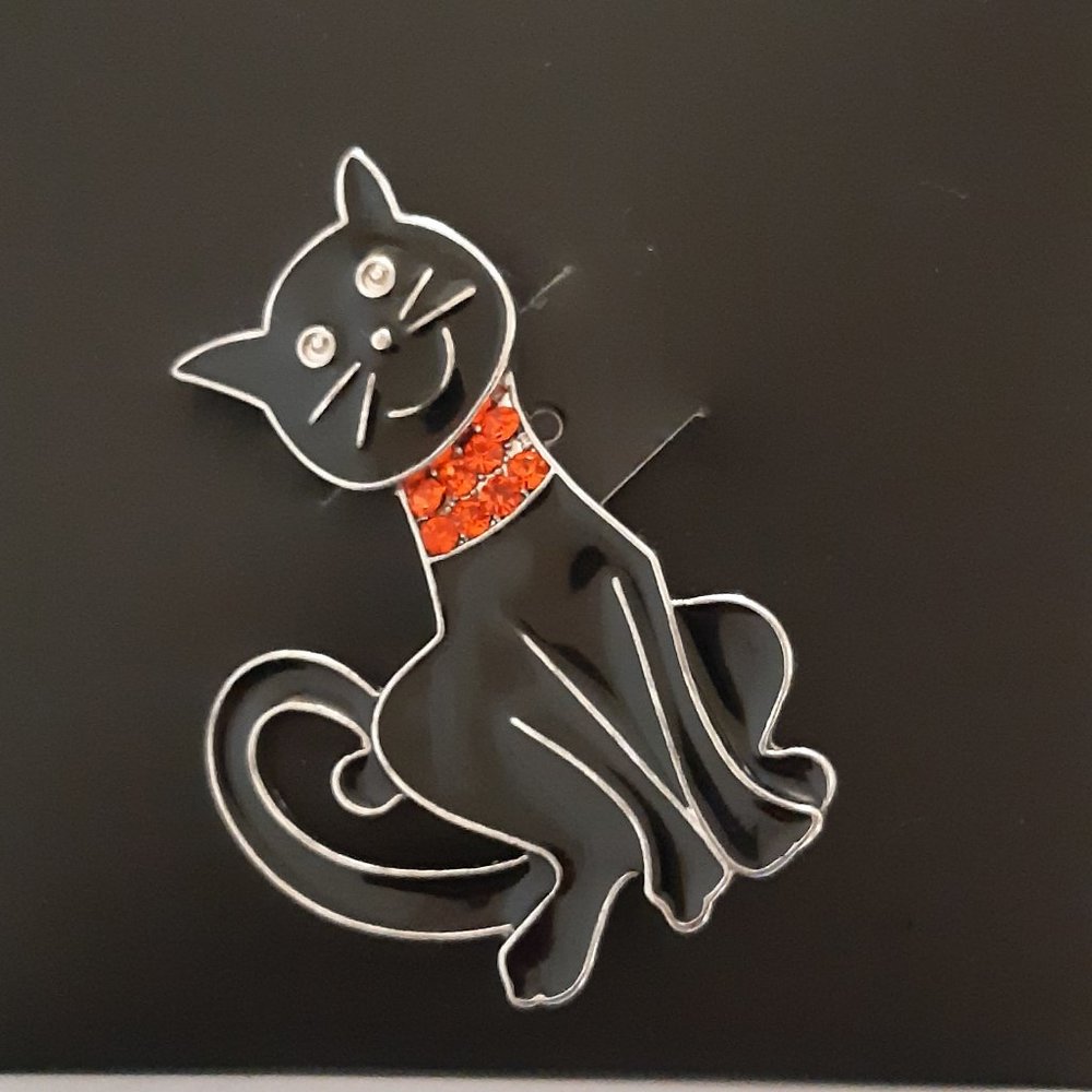 Black Cat Halloweenl Pin